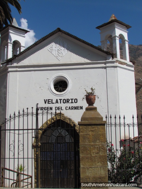 Igreja Velatorio Virgen do Carmen em Abancay. (480x640px). Peru, América do Sul.