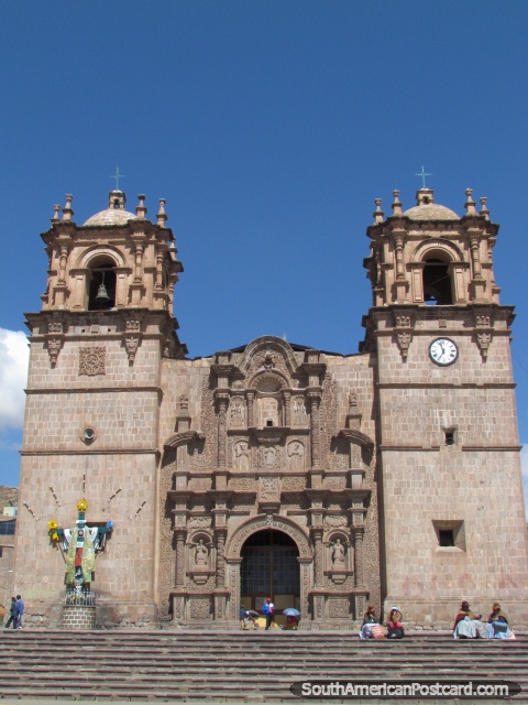Baslica de Catedral San Carlos Borromeo, catedral de Puno. (480x640px). Peru, Amrica do Sul.