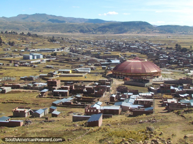 Juli, a town near Lake Titicaca with its prominent dome building. (640x480px). Peru, South America.