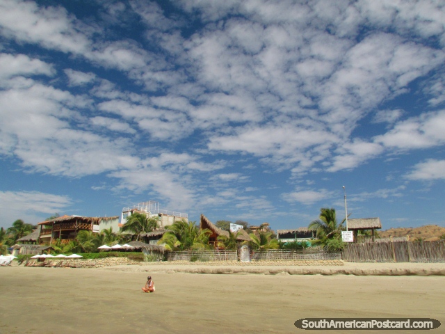 Nubes del algodn en playa de Mancora. (640x480px). Per, Sudamerica.