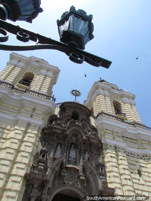 Lights, birds and church San Francisco in Lima. (480x640px). Peru, South America.