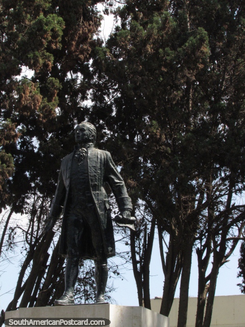 Francisco Antonio De Zela (1786-1821) estatua en plaza en Tacna, primer libertario. (480x640px). Perú, Sudamerica.
