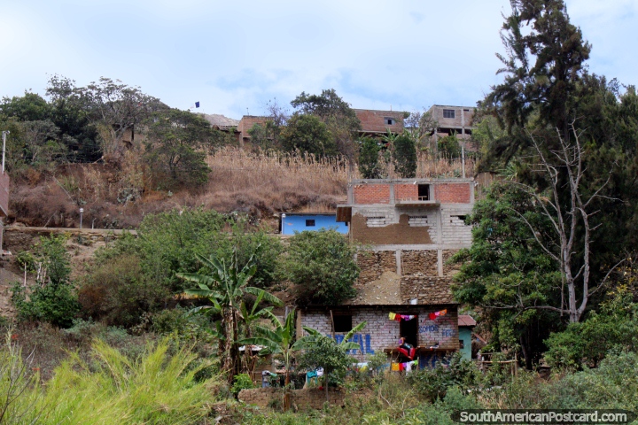 Housing on a hill in Acomayo between Huanuco and Tingo Maria. (720x480px). Peru, South America.