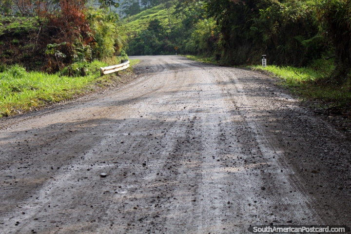 A slow 2hr drive on a gravel road famous for bandits and robberies, Tingo Maria to Tarapoto. (720x480px). Peru, South America.