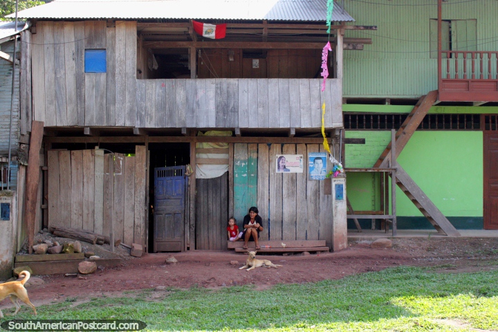 Simple wooden housing in Nuevo Jaen, this is how it is in the Amazon. (720x480px). Peru, South America.