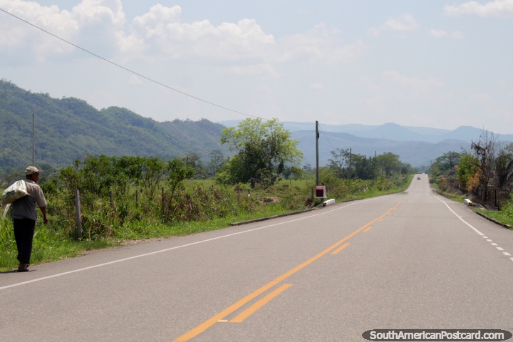 In Juanjui, only 132kms north to Tarapoto, 2hrs on a good road! (720x480px). Peru, South America.