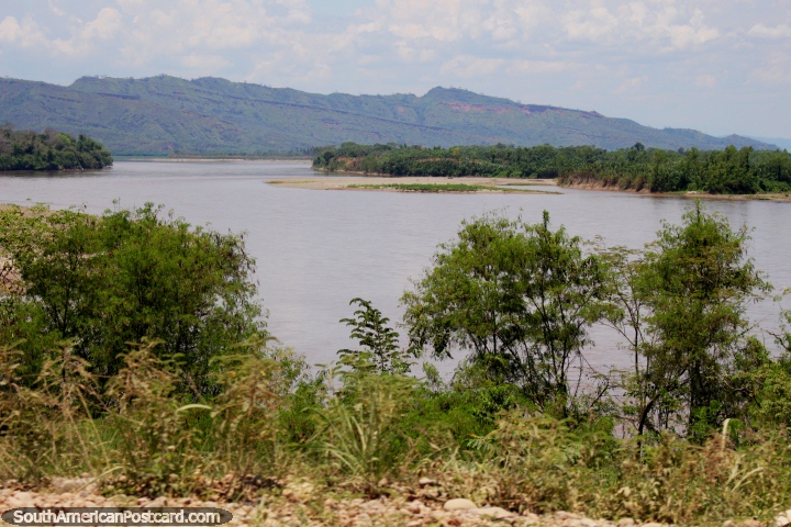 View of the Huallaga River from the small town of Buenos Aires, south of Tarapoto. (720x480px). Peru, South America.