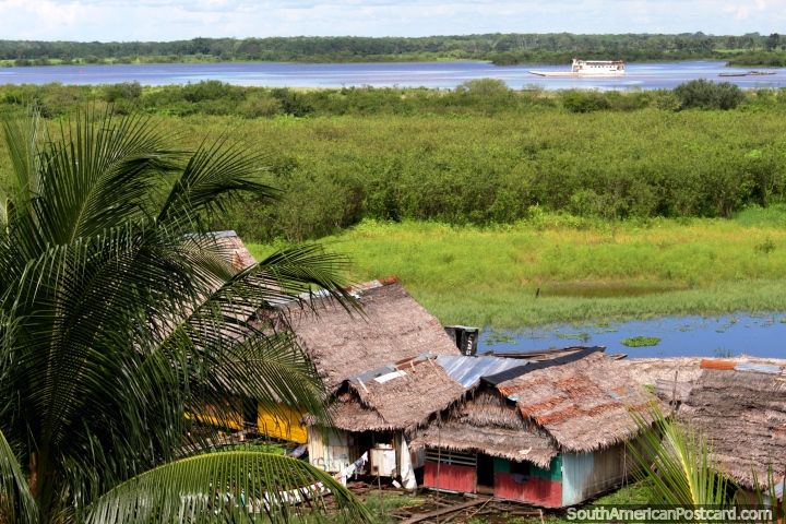 Espectacular vista del Ro Amazonas y praderas de Iquitos desde el malecn! (720x480px). Per, Sudamerica.