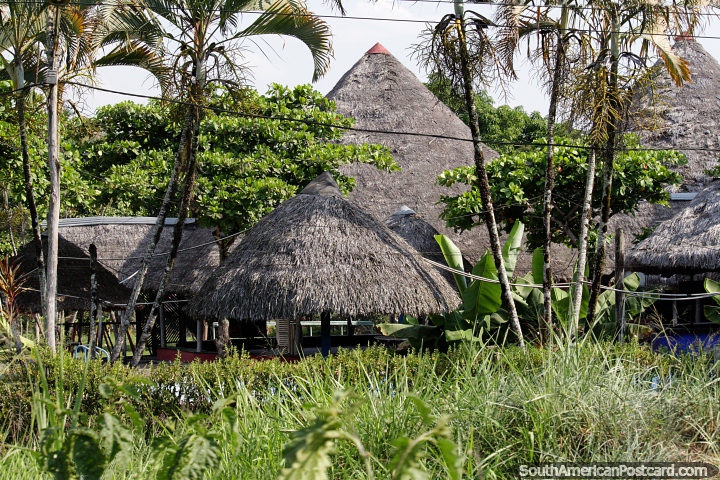 Open rooms with thatched roofs, huts in the Amazon around Tarapoto. (720x480px). Peru, South America.
