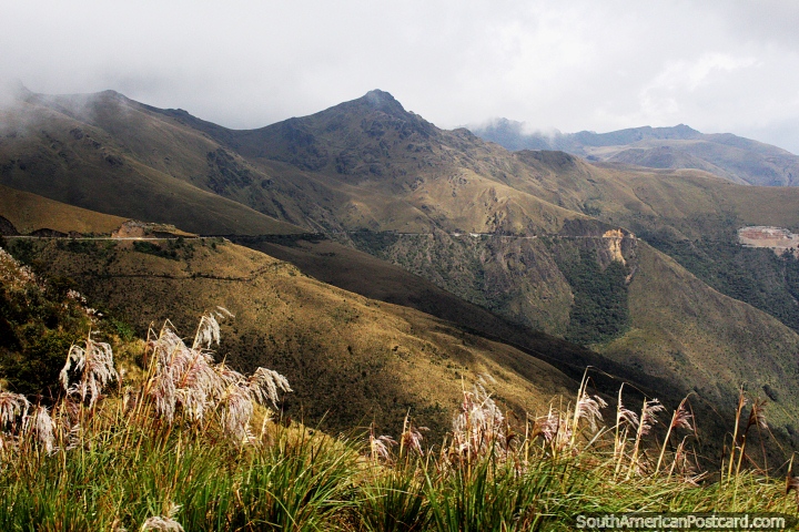 Comienza el espectacular viaje de Leymebamba a Celendn. (720x480px). Per, Sudamerica.