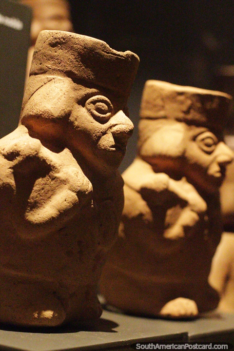Warriors, ceramic drinking vessels made by the Moche, Sipan museum, Lambayeque. (480x720px). Peru, South America.