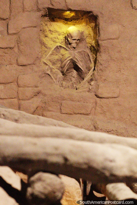 Skeleton, funeral ceremony of the Moche culture, Sipan museum, Lambayeque. (480x720px). Peru, South America.