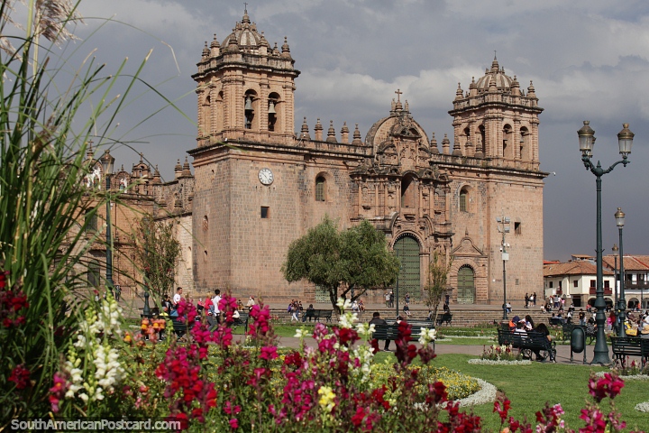 Cusco cathedral at the plaza, built in 1560 in Baroque style. (720x480px). Peru, South America.