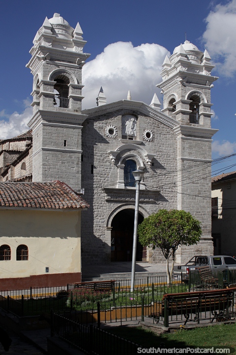 Church San Francisco de Paula (1713) in Ayacucho, very nice facade. (480x720px). Peru, South America.