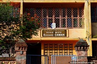 Ecole Mixte Edouard Caman, uma escola em Saint Laurent du Maroni, Guiana Francesa. As 3 Guianas, América do Sul.