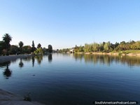 Larger version of The large lagoon at San Martin Park in Mendoza.
