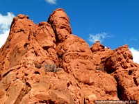 A face with teeth rock formation in the Quebrada de las Conchas in Cafayate. Argentina, South America.