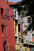 Fachadas coloridas assombrosas de El Caminito, turista central em Buenos Aires. Argentina, América do Sul.