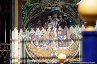 Argentina Photo - Beautiful painting of a family on a building in La Boca, streets of much tradition in Buenos Aires.