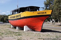 O barco Victoria, monumento em San Antonio Oeste. Argentina, América do Sul.