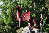 Dragão vermelho galês, monumento de aço em Gaiman.