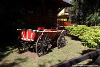 Antiga carroa de madeira da Polnia cujos imigrantes chegaram a Obera em 1928/29 - Parque das Naes.