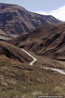 Road through the mountains around Valle Encantado, Route 33.