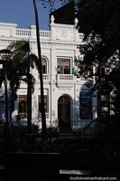 Verso maior do A Casa Cultural de Santa Cruz foi fundada em 1968 e leva o nome do poeta Raul Otero Reiche.