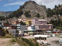 Versión más grande de Alojamiento en la Titicaca lakefront.