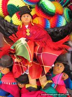Larger version of Little indigenous Bolivian women dolls in La Paz.