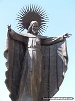 Larger version of Monument at Plaza Jesus del Gran Poder in La Paz.