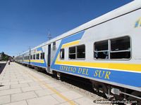 Versión más grande de Expreso del Sur, el tren de Oruro a Uyuni.