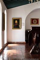 Sala de pinturas y objetos antiguos de la historia en exhibición en la Casa de la Libertad en Sucre. Bolivia, Sudamerica.
