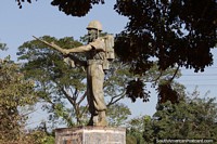 Soldado Chiquitano de la Frontera, monumento en Robor.