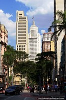 Versión más grande de Los rascacielos de la ciudad central en Sao Paulo, la ciudad más grande de América del Sur!