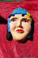 Versión más grande de Cara del carnaval en Penedo, decoraciones en la calle.