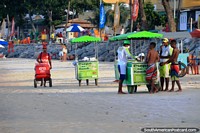 Versión más grande de Crepes salados y crepes dulces para la venta en la playa en Ponta Negra, Natal.