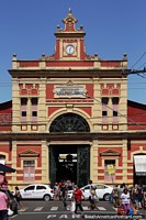 Versión más grande de Inaugurado en 1883, el edificio del Mercado Municipal de Manaus.