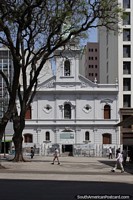 Larger version of Church of Santo Antonio in Sao Paulo, built between 1899 and 1919.