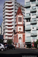 Versin ms grande de Iglesia Metodista de Porto Alegre.