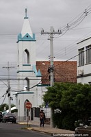 Hospital y iglesia en Rosario do Sul.