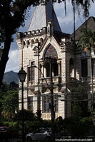 Villa Itarare was built between 1902 and 1904 in Petropolis, a mansion that served as a soap opera location.
