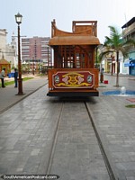 Versión más grande de Línea del tranvía de Baquedano, Iquique.