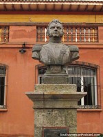 Larger version of Bernardo O'Higgins (1778-1842) bust in La Serena, a Chilean independence leader.