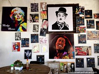 Marilyn Monroe, Charlie Chaplin e Bob Marley, imagens em restaurante Dicarli em Taganga. Colômbia, América do Sul.