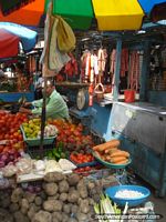 Larger version of Vegetable market in Machala.