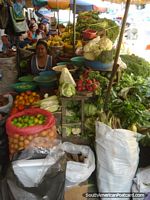 Mercado vegetal em Machala, figura 2. Equador, América do Sul.