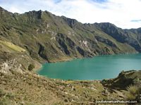 Quilotoa Laguna está en una altitud de 3914 metros. Ecuador, Sudamerica.
