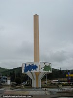 Monumento alguns km antes de Tulcan. Equador, América do Sul.