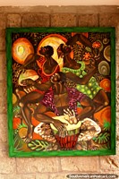 Versión más grande de Pintura de percusionistas y bailarines indígenas en un museo en Ambato.